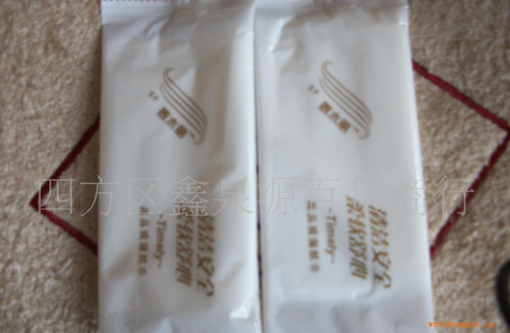 厂家大量供应吸油面纸,吸油纸各种规格,欢迎选购