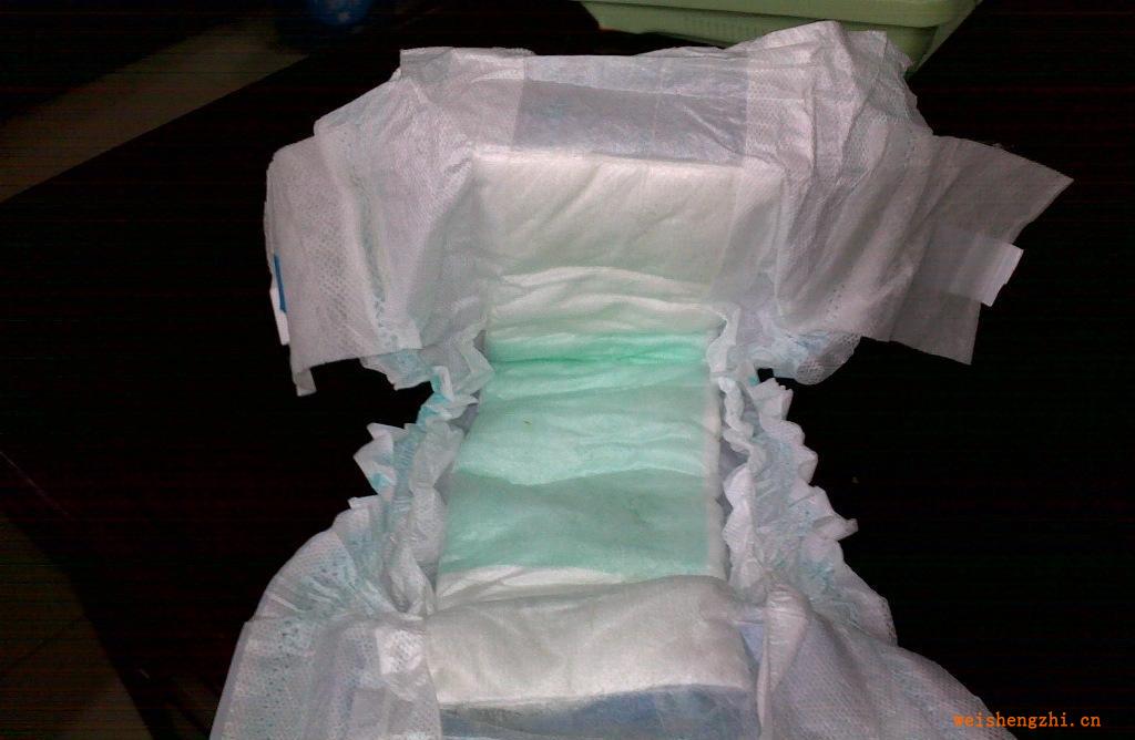 厂家直销，供应大量生产T型尿裤白片