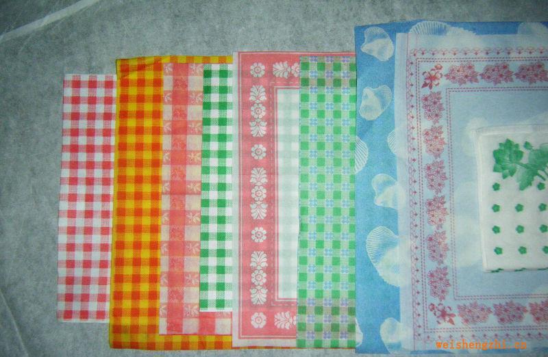 供应一次性印花无尘纸餐巾