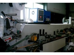 卫生巾 尿片 纸尿裤 无纺布喷胶复合