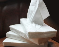 卫生纸能否代替纸巾