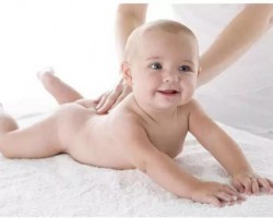 六个纸尿裤使用小贴士让新手妈妈学会用纸尿裤