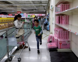 又双叒抢卫生纸