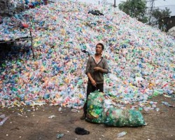 中国绝收洋垃圾，美国垃圾堆积如山！