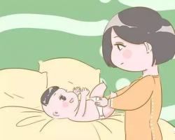 纸尿裤多久更换一次？