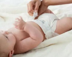 囤太多的纸尿裤，对宝宝发育没好处