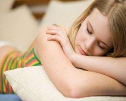 卫生巾这样用，妇科疾病肯定会找上你！