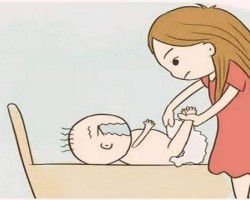 换纸尿裤的几个危险动作，宝妈们可要注意了！