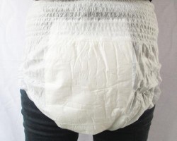 如何正确使用成人纸尿裤