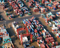 中国暂停对美国废纸进一步征税